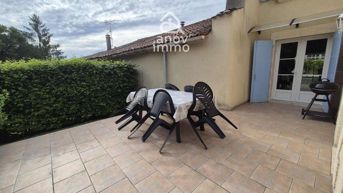 Grande maison familiale de plus de 150 m2 avec terrasse et j - photo 15