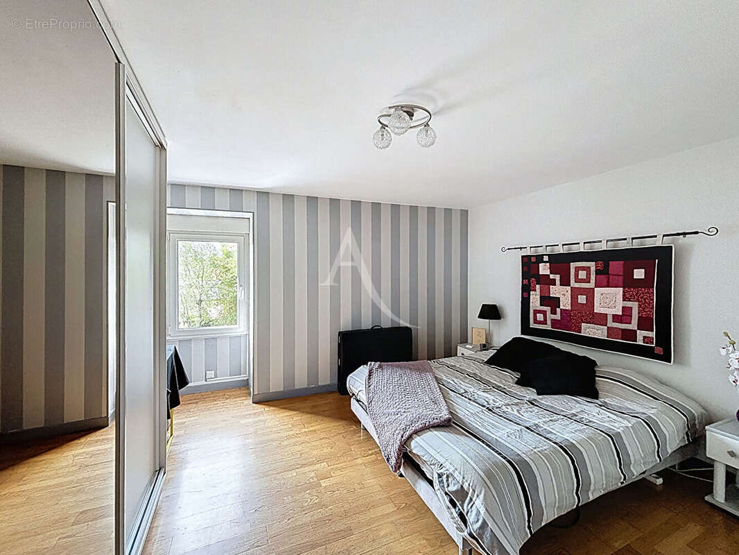 Maison à CHATEAU-GONTIER