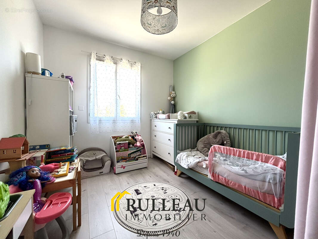 Maison contemporaine de plain-pied avec piscine, double garage et jardin à Saint-André-de-Cubzac - photo 12