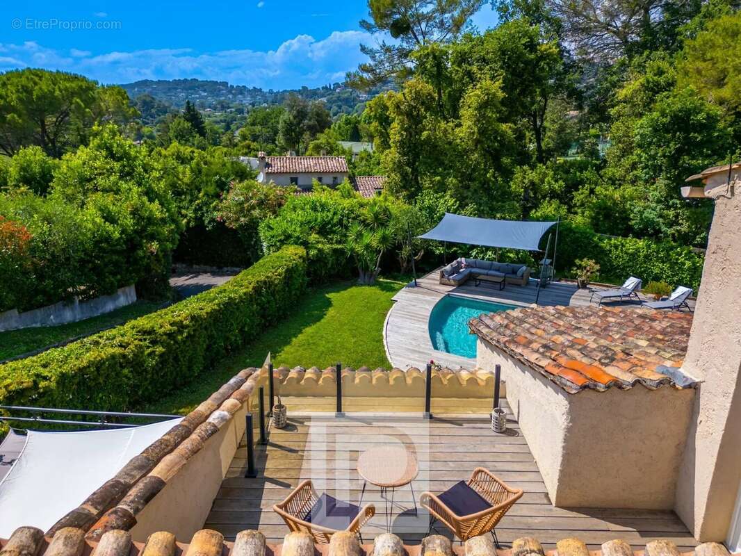 Maison à MOUGINS