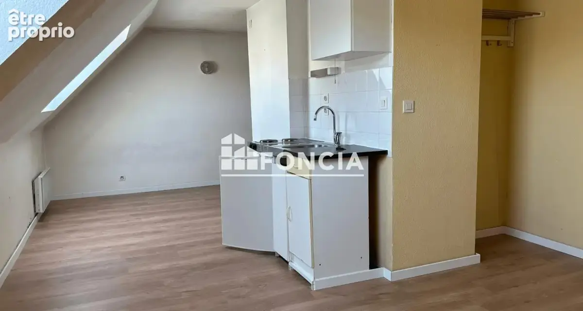 Studio 30 m² avec poss. parking privé - grenoble europole, ecole de commerce gem et minatec - dpe c - photo 2