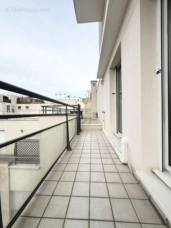 Appartement à PARIS-20E