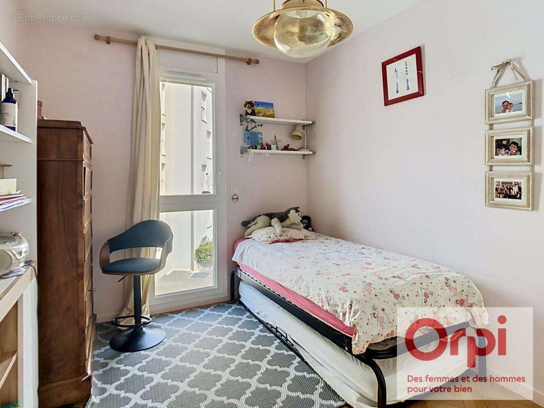 Appartement à ISSY-LES-MOULINEAUX