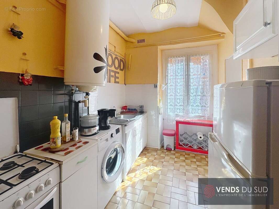 Appartement à LAMALOU-LES-BAINS