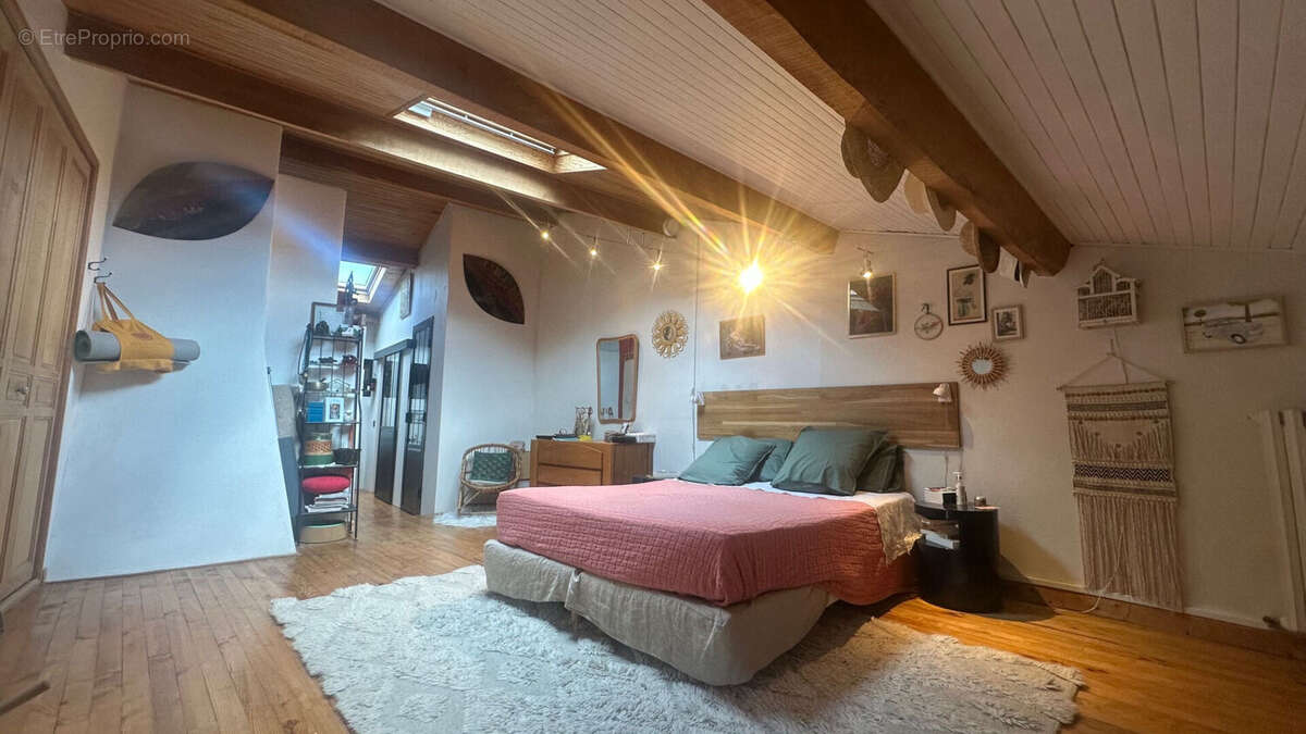Maison à FELINES
