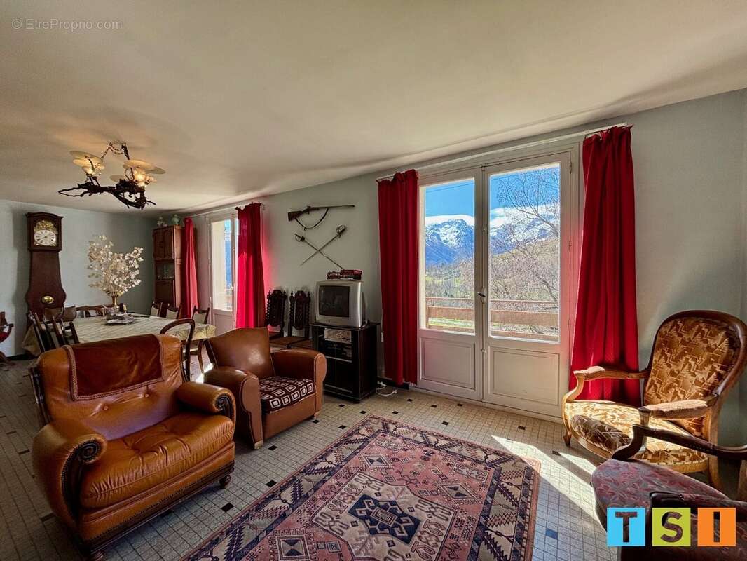 Rare! Maison dans village typique, vue panoramique exceptionnelle sur la montagne - photo 7
