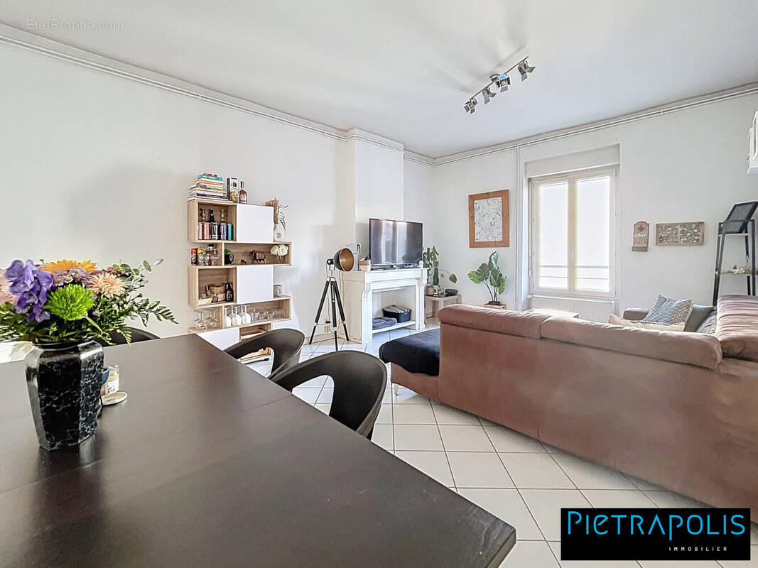 Appartement à CORCELLES-EN-BEAUJOLAIS