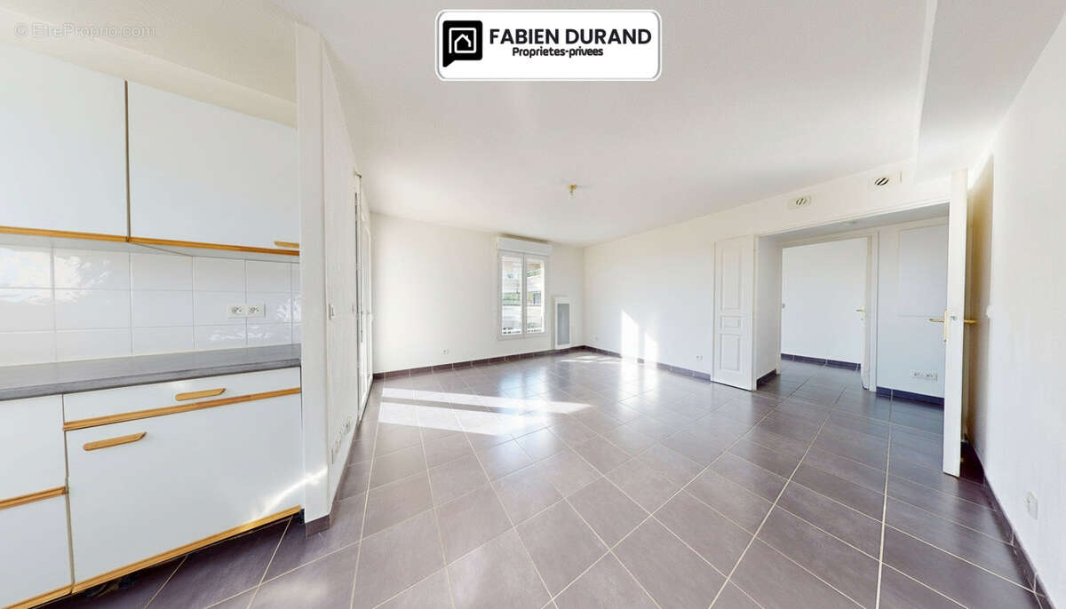 Appartement à MANDELIEU-LA-NAPOULE