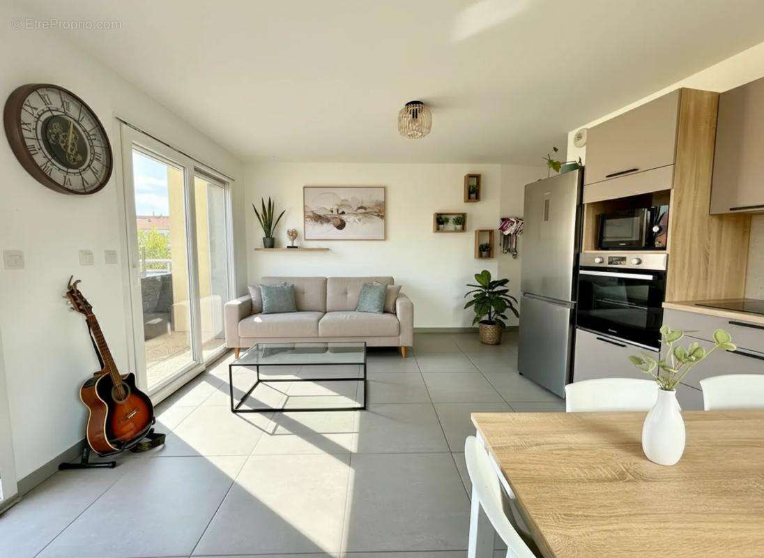 Appartement à DOUVAINE