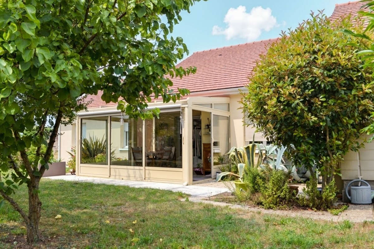 Maison à CHATELLERAULT