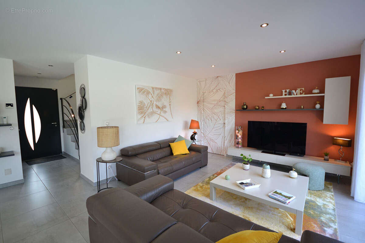 Maison à SAINT-JORIOZ