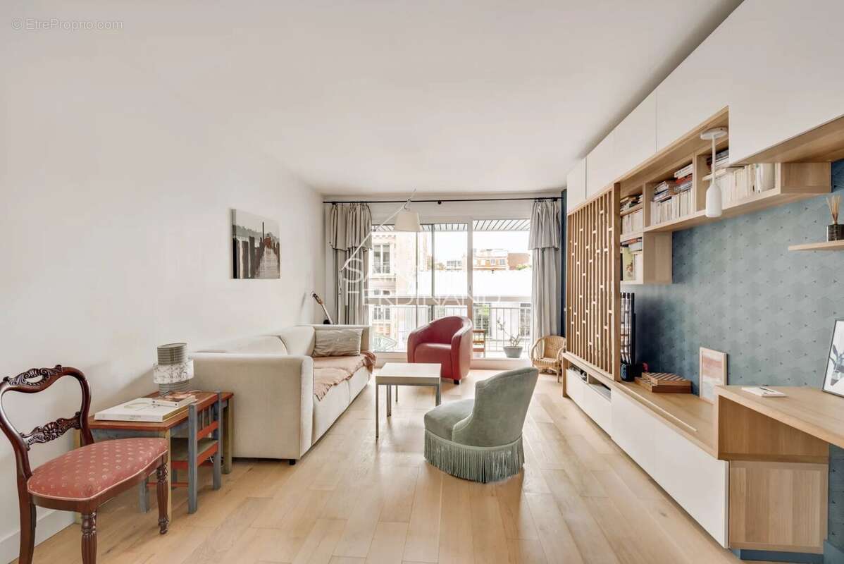 Appartement à PARIS-15E