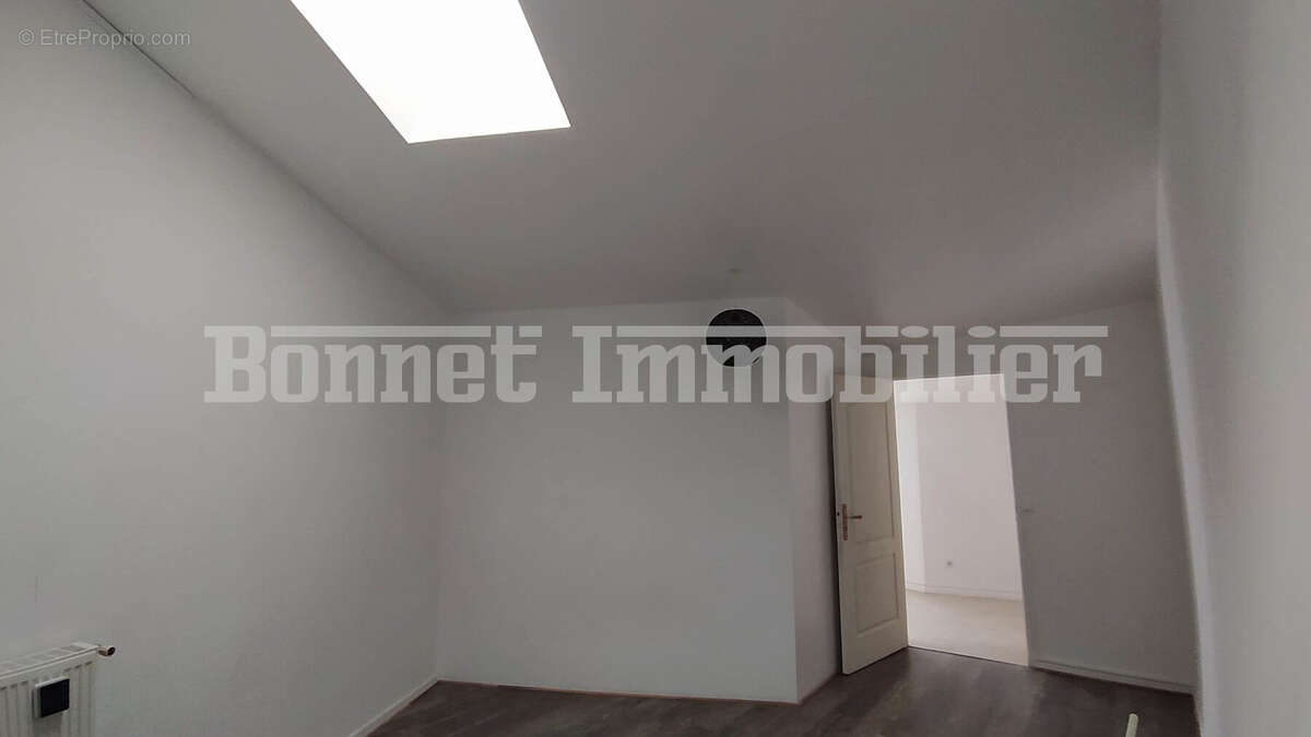 Appartement à NYONS