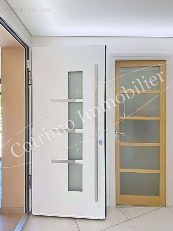 Genas Maison Plain pied 147m² Terrain 788m² - photo 6