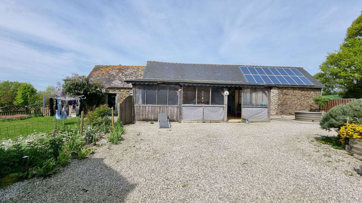 Maison à SAINT-MARTIN-DES-PRES