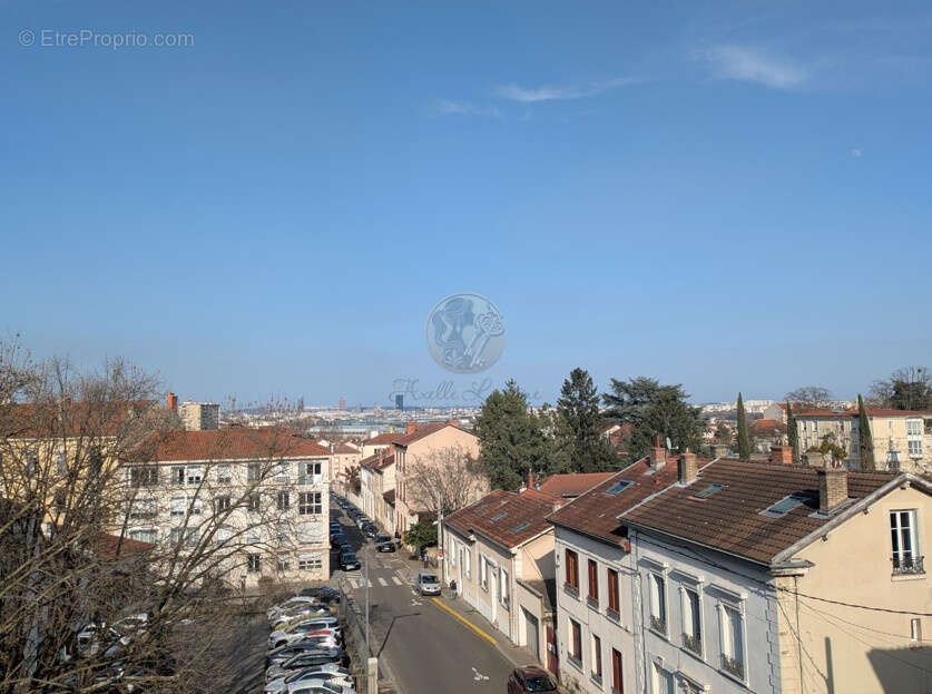 Appartement à OULLINS