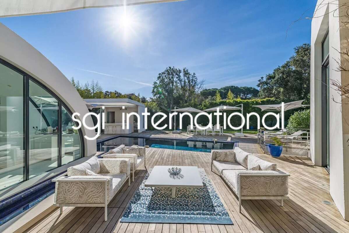 Maison à RAMATUELLE