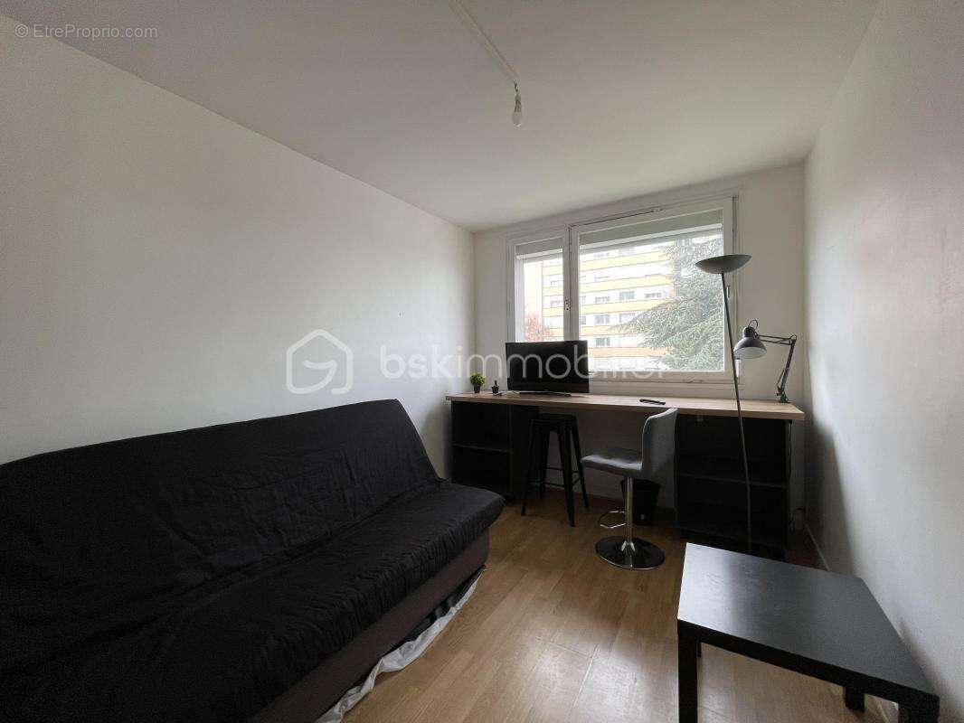 Appartement à SAINT-ETIENNE-DU-ROUVRAY
