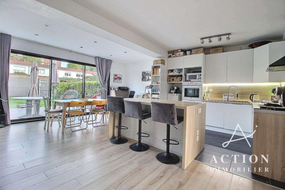 Maison à LYS-LEZ-LANNOY