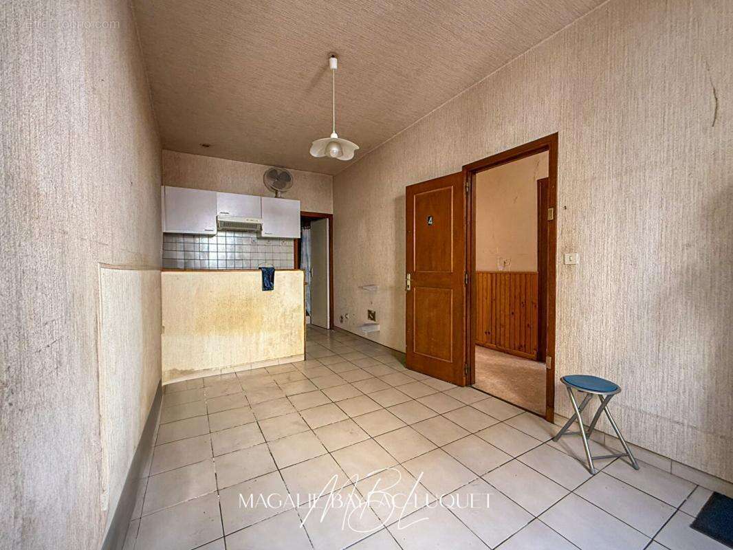 Immeuble à rénover  spécial investisseurs  fort potentiel - photo 6