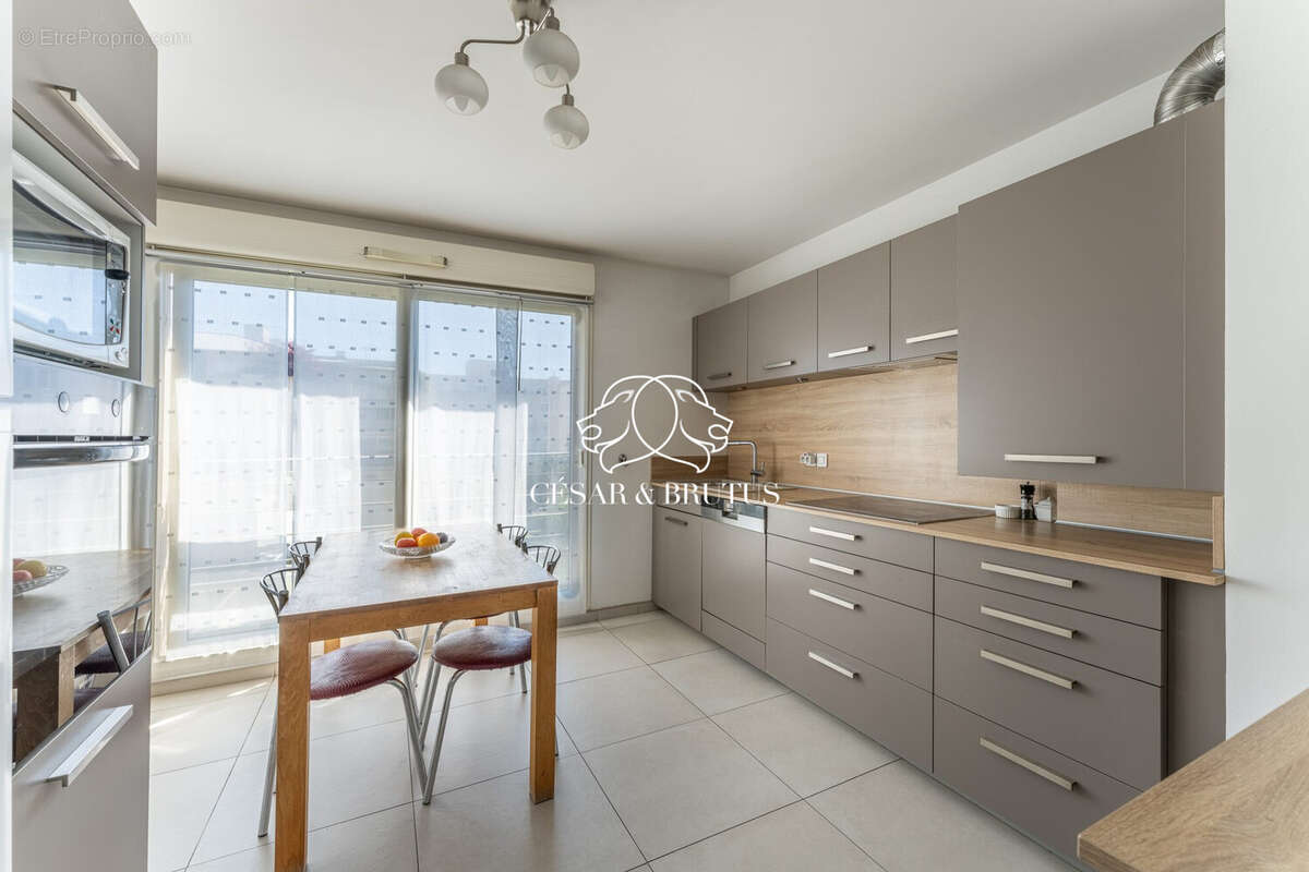 Appartement à LYON-3E