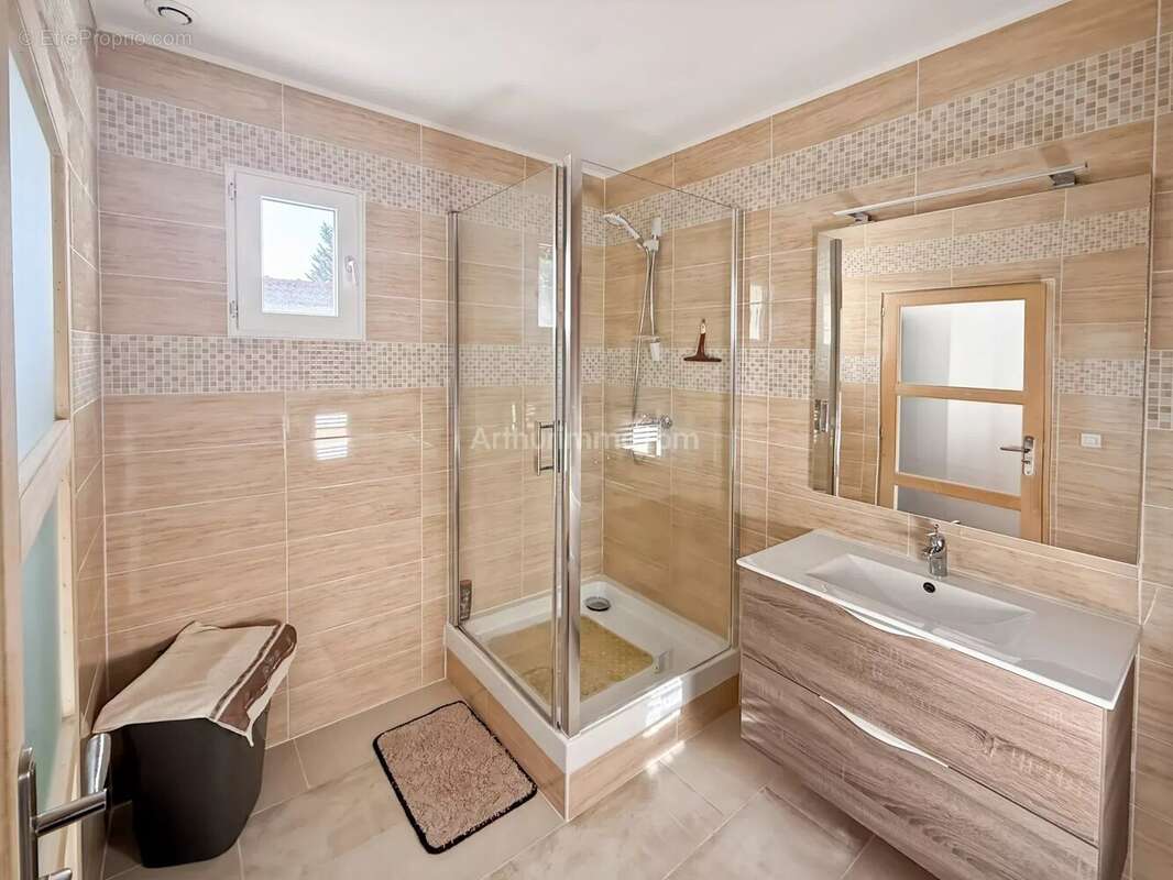 Maison à SOISY-SUR-SEINE