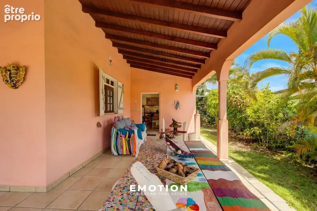 Maison T3 - 90 m2 + 37 m2 de terrasses couvertes + Garage 47 m2 - Gosier - photo 13