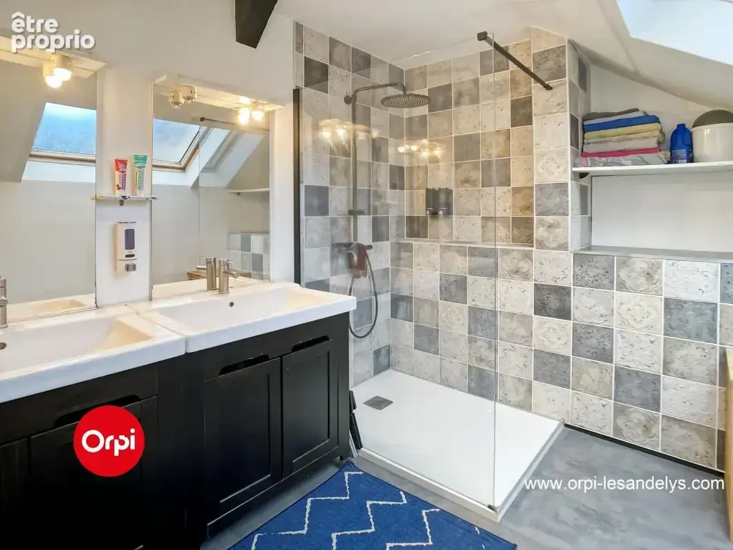Fleury sur Andelle, bourg tous commerces- Maison 3ch avec terrasse et jardin, double garage - photo 11