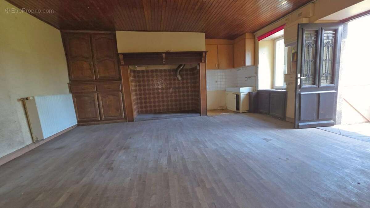 Maison 120 m² à Ally  - photo 4