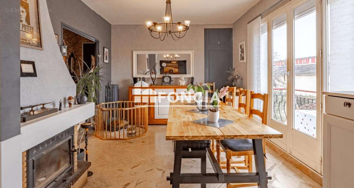 Maison à SAINT-PIERRE-DES-CORPS