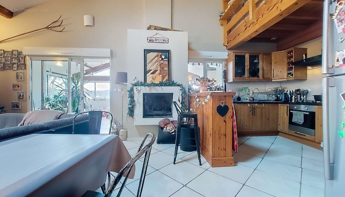 Appartement à HEYRIEUX