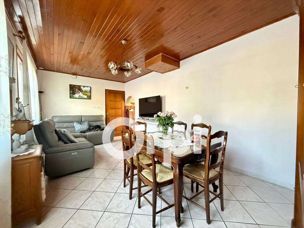 Appartement À Vendre - photo 4