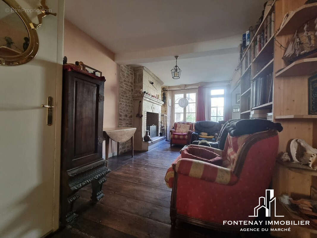 Maison à FONTENAY-LE-COMTE
