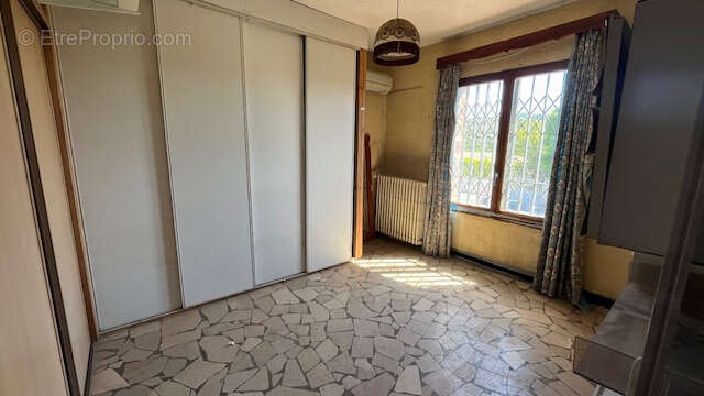 Maison à ROQUEBRUNE-SUR-ARGENS