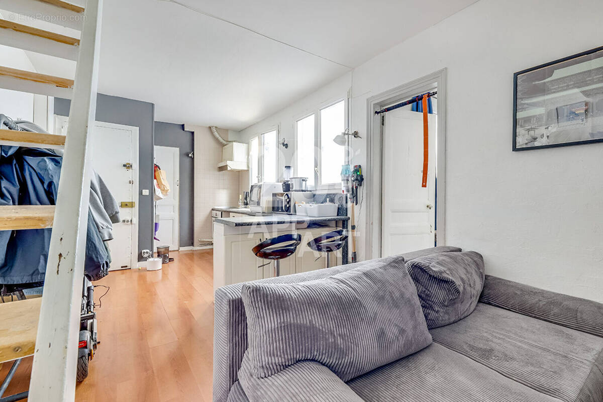 Appartement à PARIS-20E