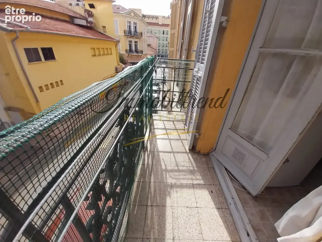 Exclusivite !! menton centre/mairie - coquet studio avec balcon - photo 2