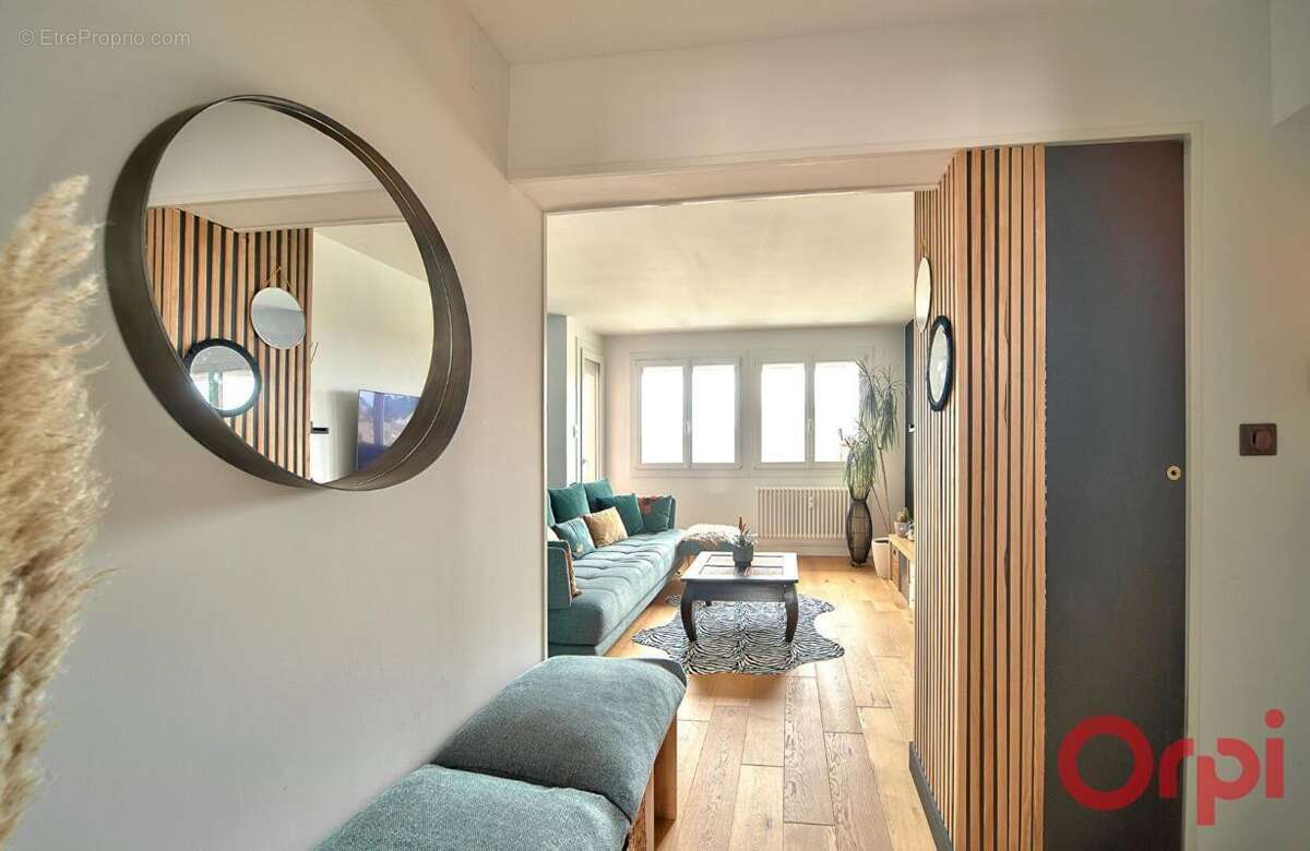 Appartement à CHARNAY-LES-MACON