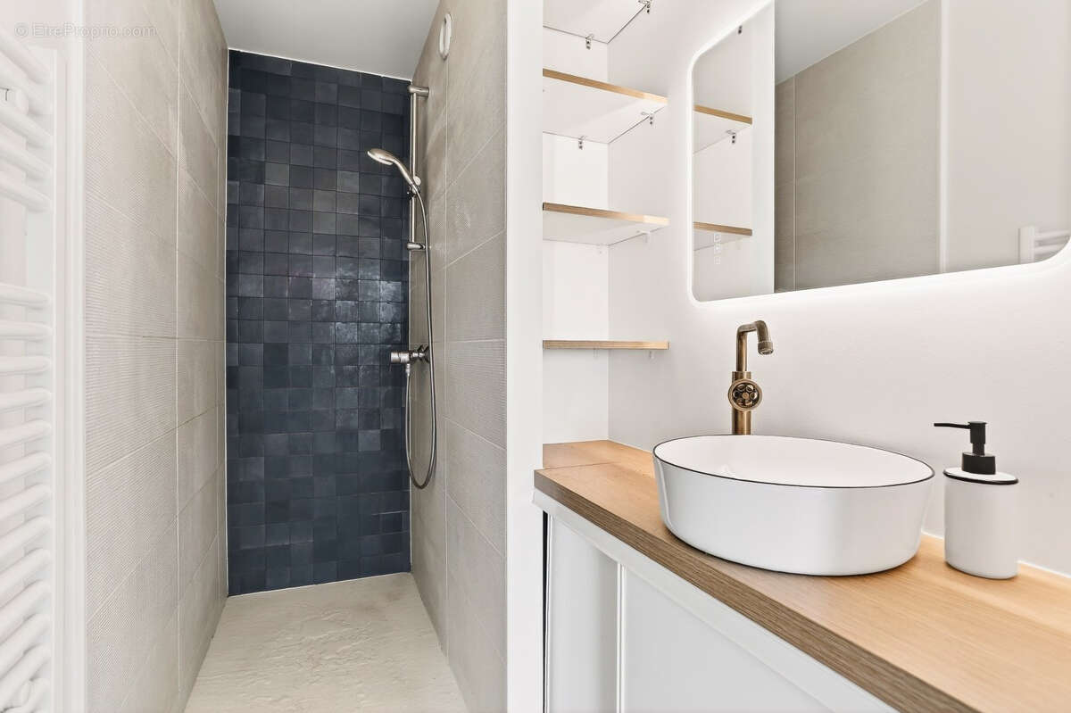 Appartement à IVRY-SUR-SEINE