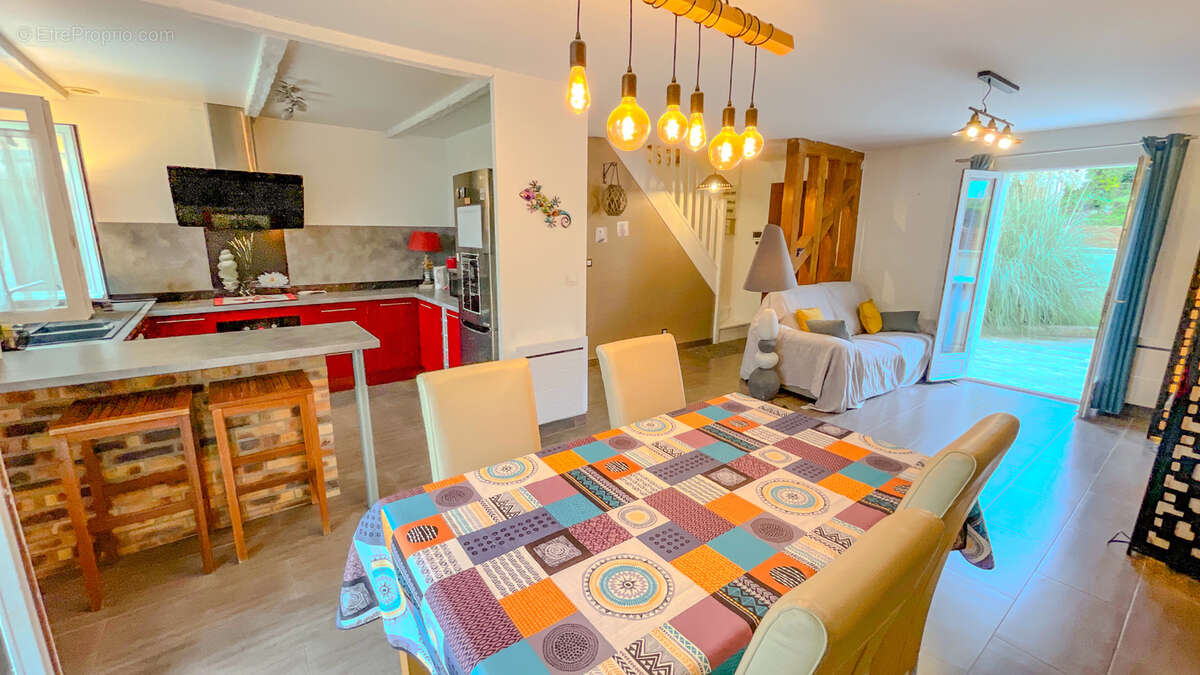 Maison à COMPANS