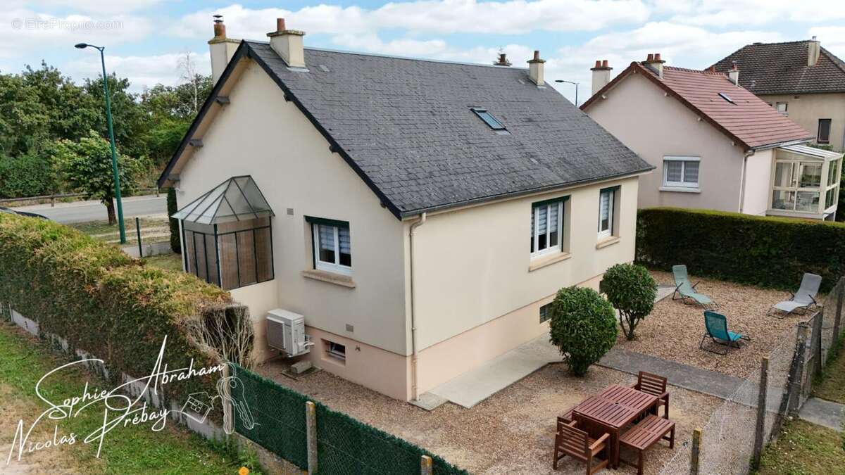 Maison 3 pièces avec sous-sol et grand jardin à Toury - photo 2