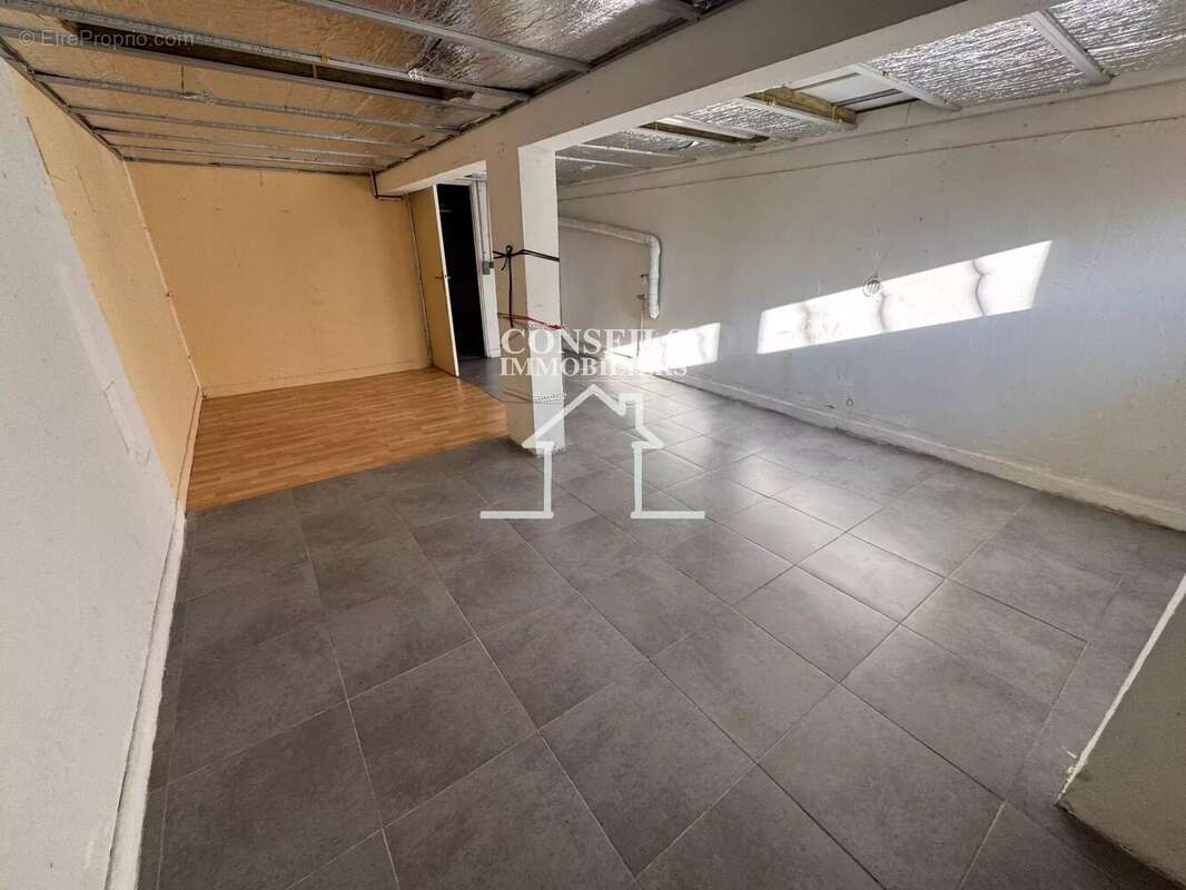 Maison à VILLENEUVE-SUR-YONNE