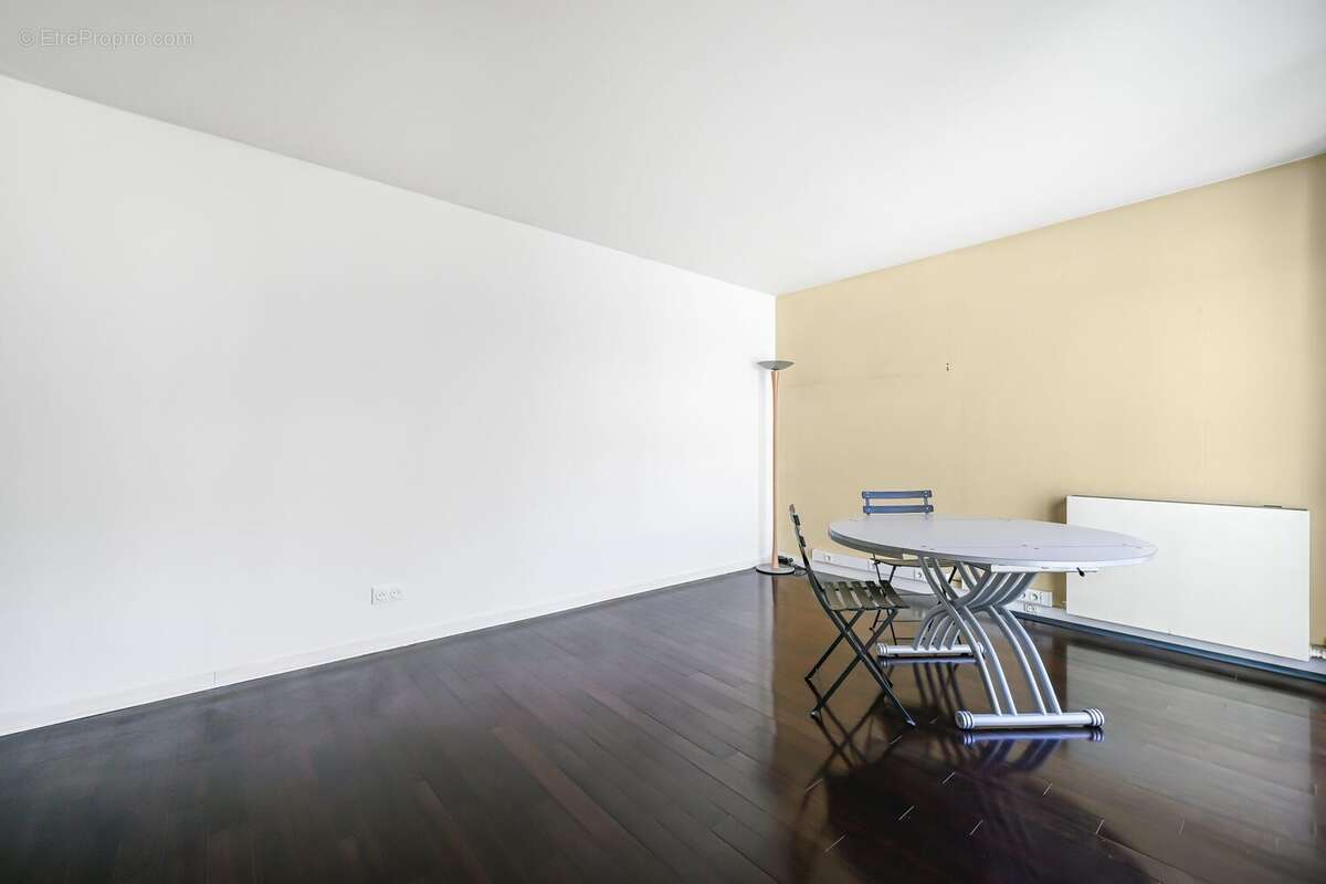 Appartement à PARIS-4E