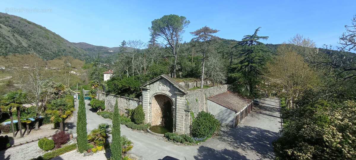 Appartement à GANGES
