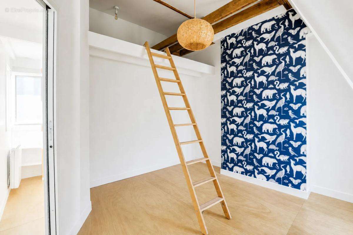 Appartement à PARIS-10E