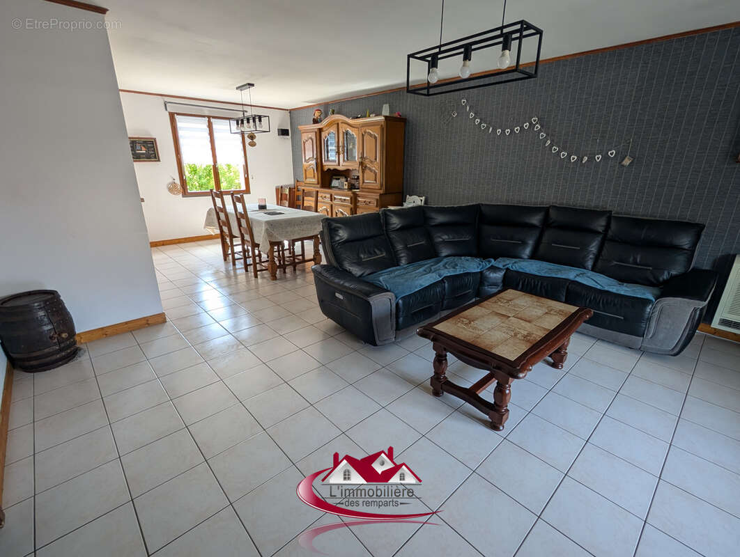 Maison à BU