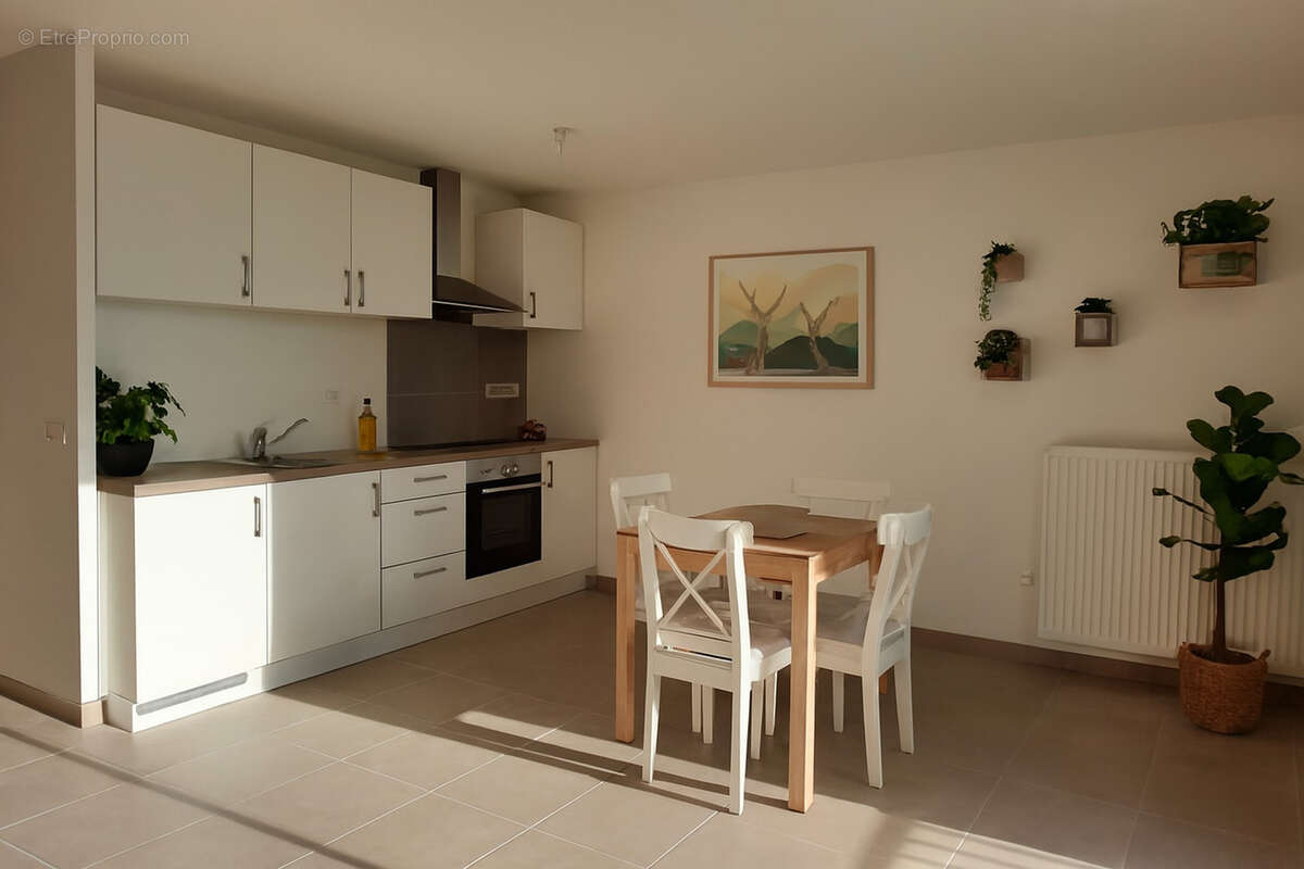 Appartement à CASTELNAU-LE-LEZ