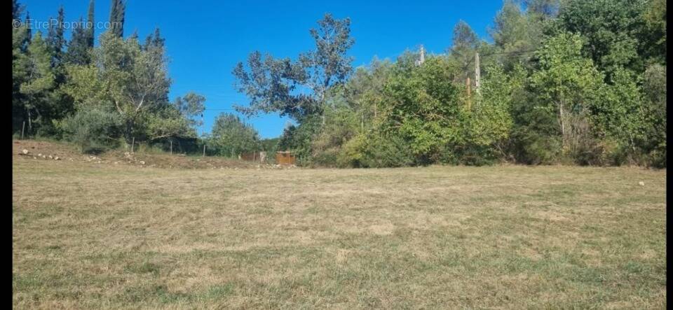 Terrain à LE TIGNET