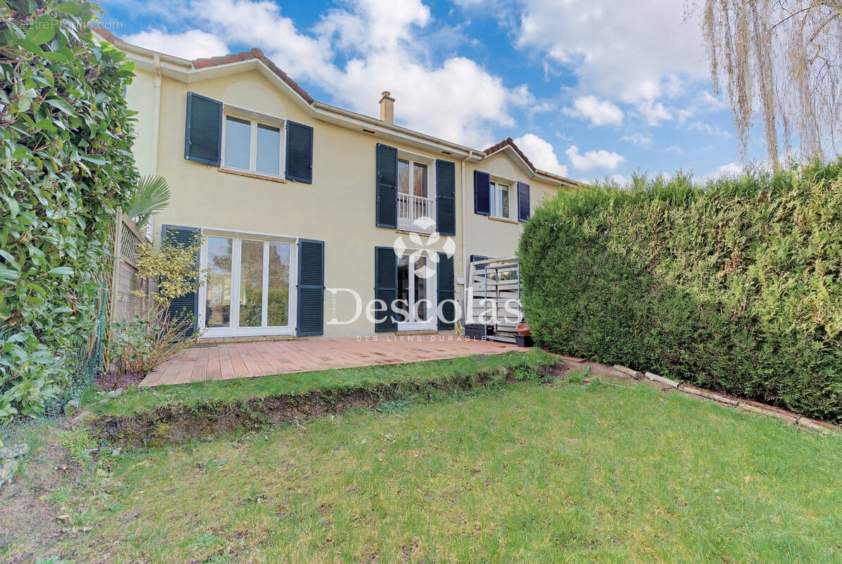Maison à SAINT-GERMAIN-EN-LAYE