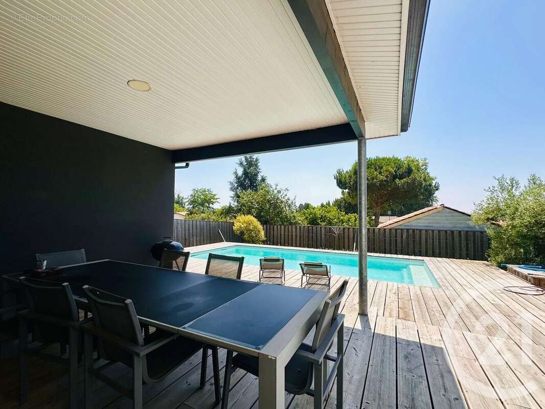 Maison à SAINT-ANDRE-DE-CUBZAC