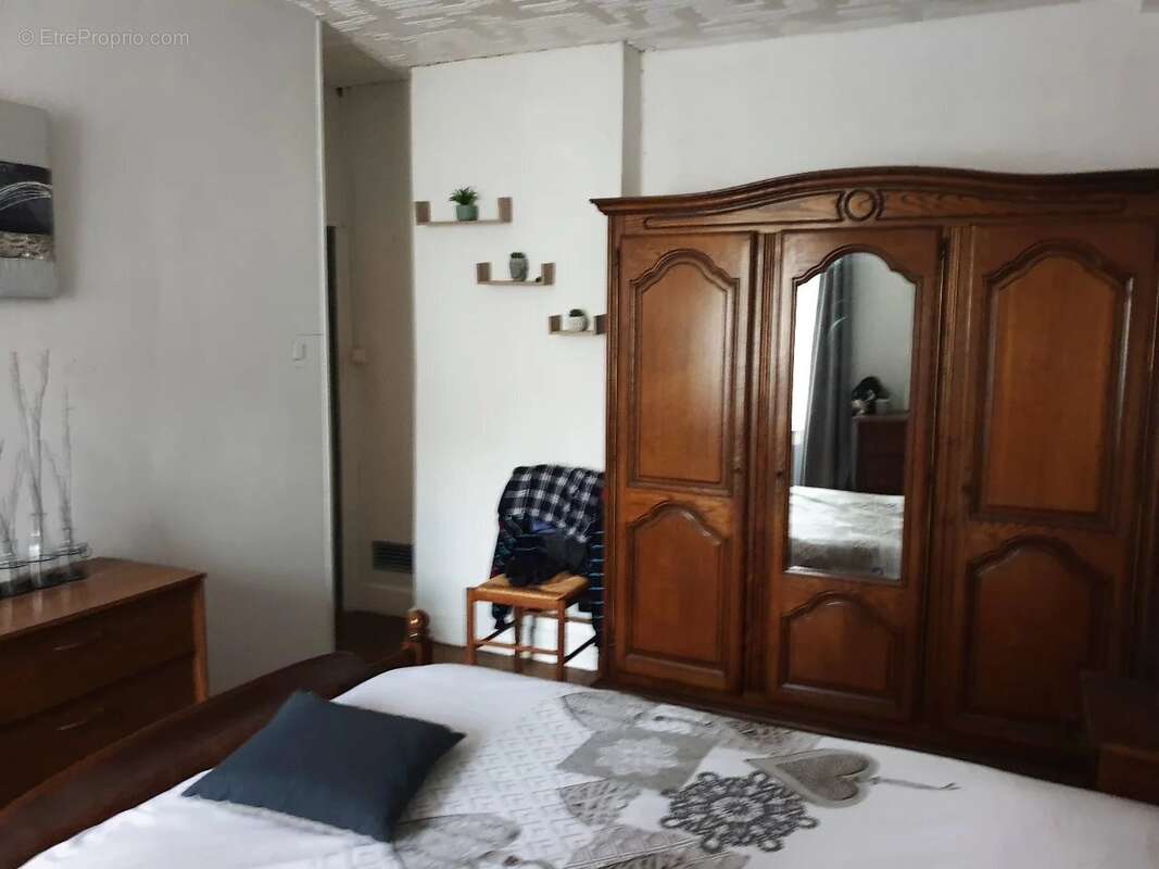 Restaurant avec deux appartements - photo 18